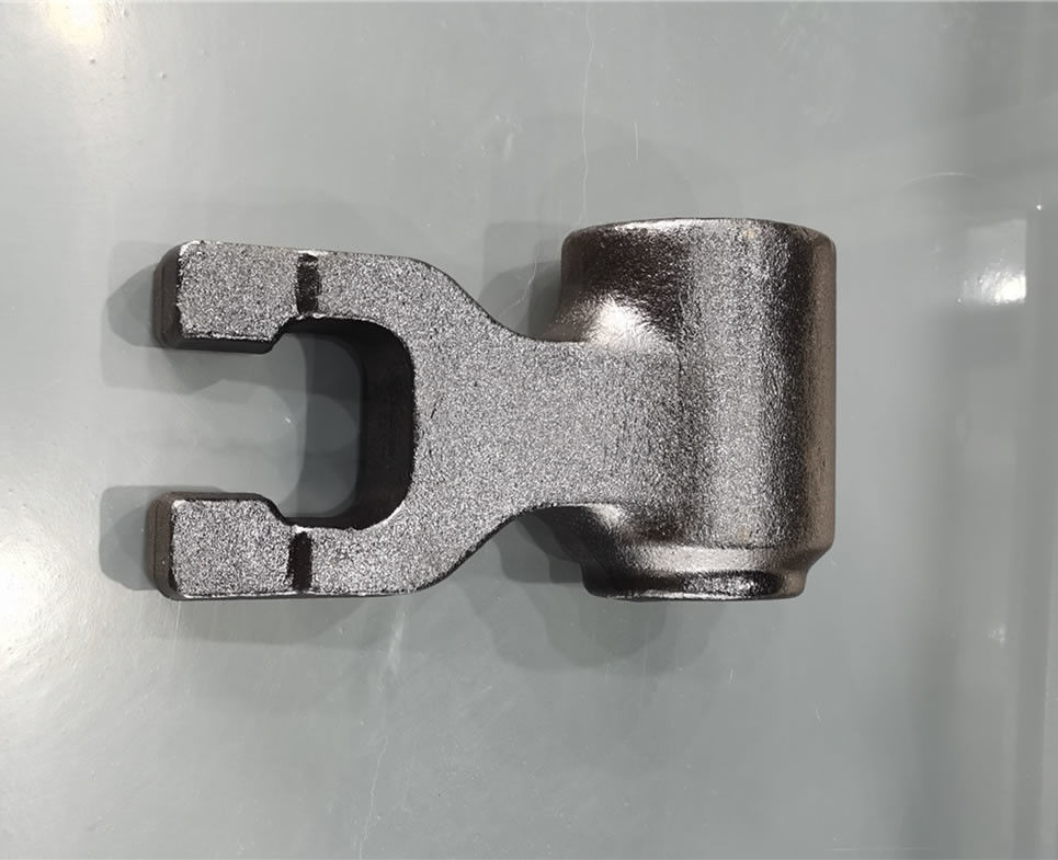 2500T gesmeed stalen stuurarm Verdoofing en tempering Metalen smeden voor hogesnelheidsspoorwegen