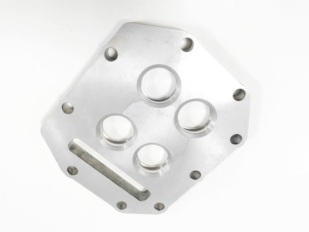 ADC12 A380 A360 A383 Aluminium gietonderdelen Hoogdruk voor truckmotorkoeler