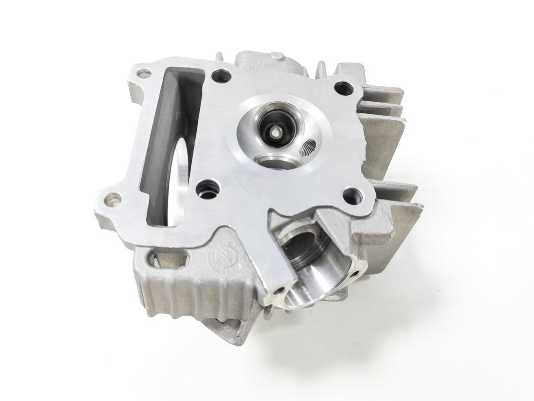 Gepersonaliseerde aluminium legering Permanente gietvorm cilinderkop voor kleine benzinemotor