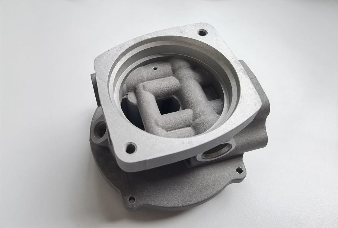 Gepersonaliseerde aluminium legering Permanente gietvorm Hydraulische manifold voor recreatieve voertuig